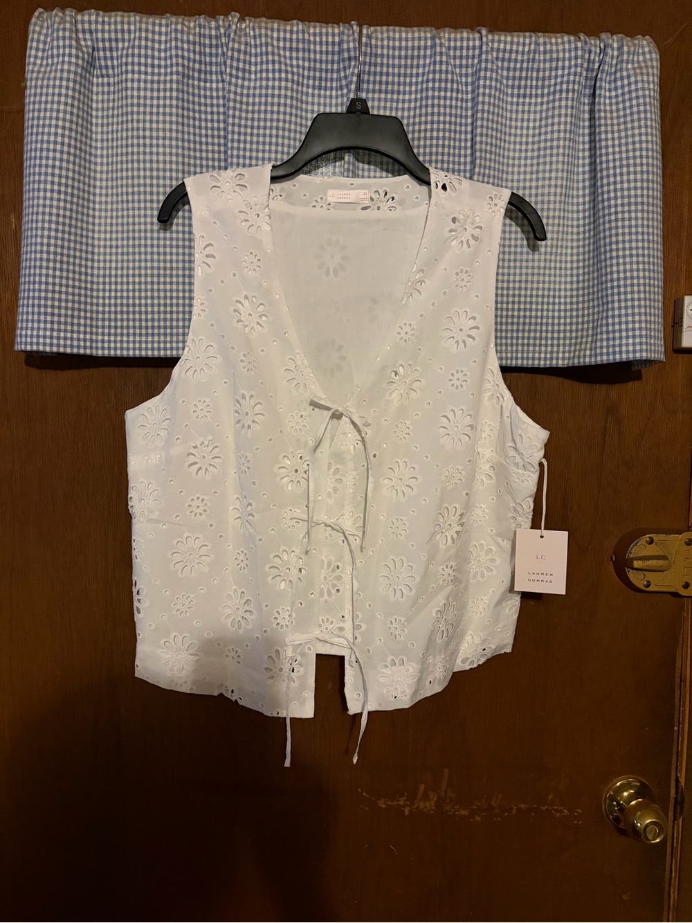 LC Lauren Conrad White Eyelet Neckline Vest Top